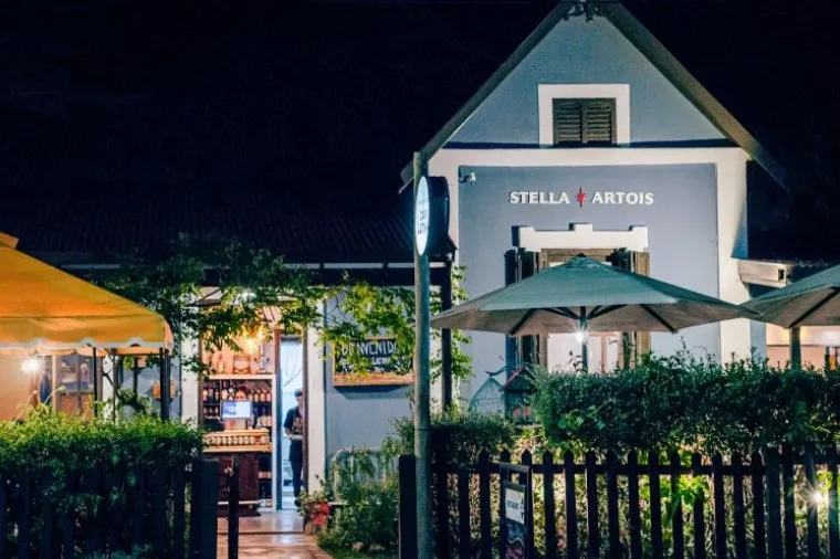 CASA LATINA: EL LUGAR PARA COMER PESCADOS Y MARISCOS EN CAPILLA DEL MONTE