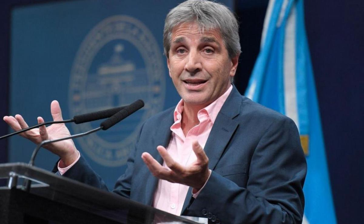 El riesgo país cayó a 551 puntos: suben bonos y acciones en Wall Street