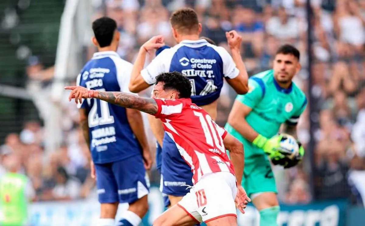Estudiantes venció a Gimnasia en el clásico y jugará la final contra Racing