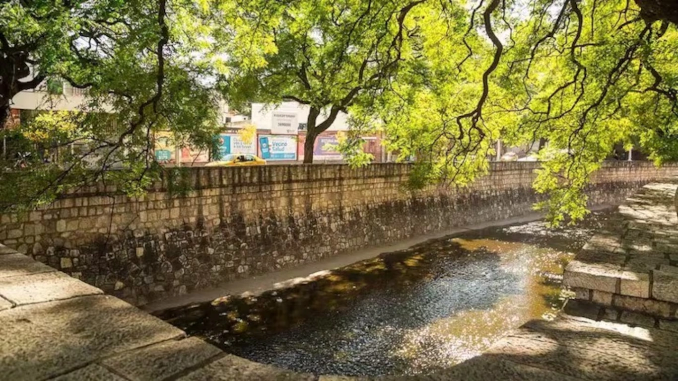 Mañanas frías, tardes hermosas: se vienen días con más de 15 grados de amplitud en Córdoba