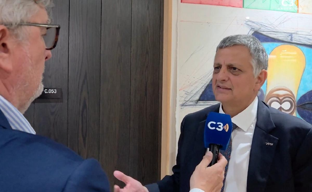 El presidente de YPF dijo que habrá aumentos paulatinos si el petróleo está alto