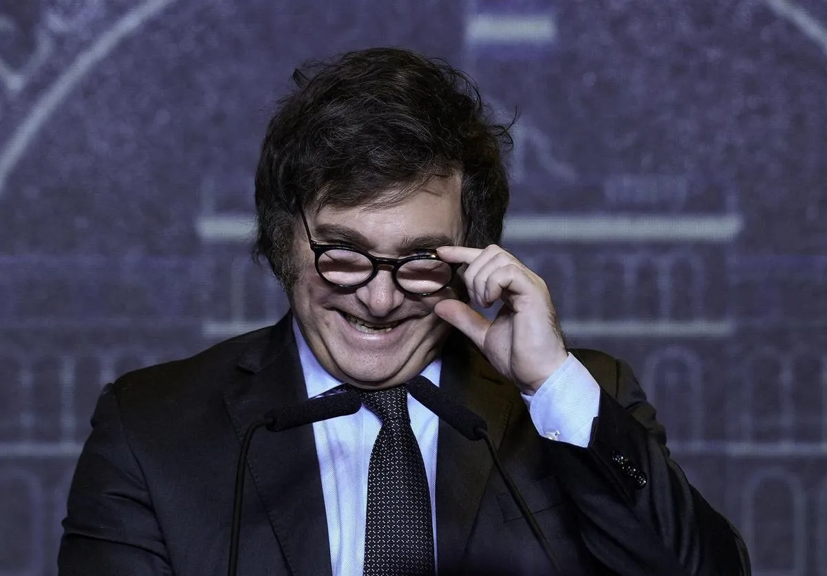 Milei ya viaja a Estados Unidos: Nos van a salir dólares por las orejas