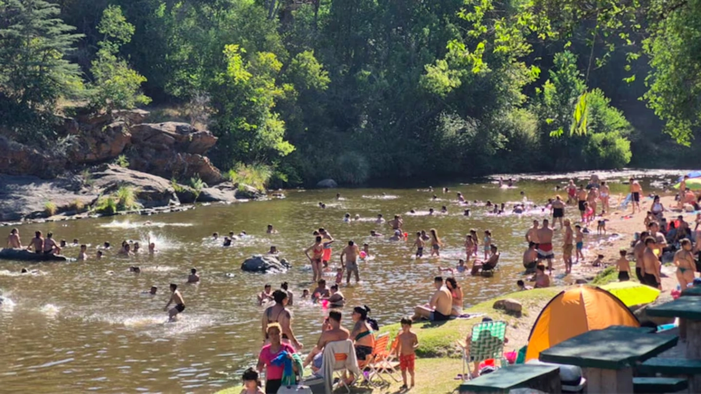 Fin de semana de Carnaval récord en Córdoba: llegaron 420 mil turistas y la ocupación fue plena