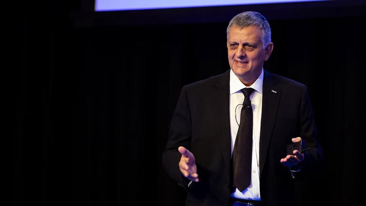 “Los consumidores nos tienen que aplaudir”: YPF defendió la suba de la nafta