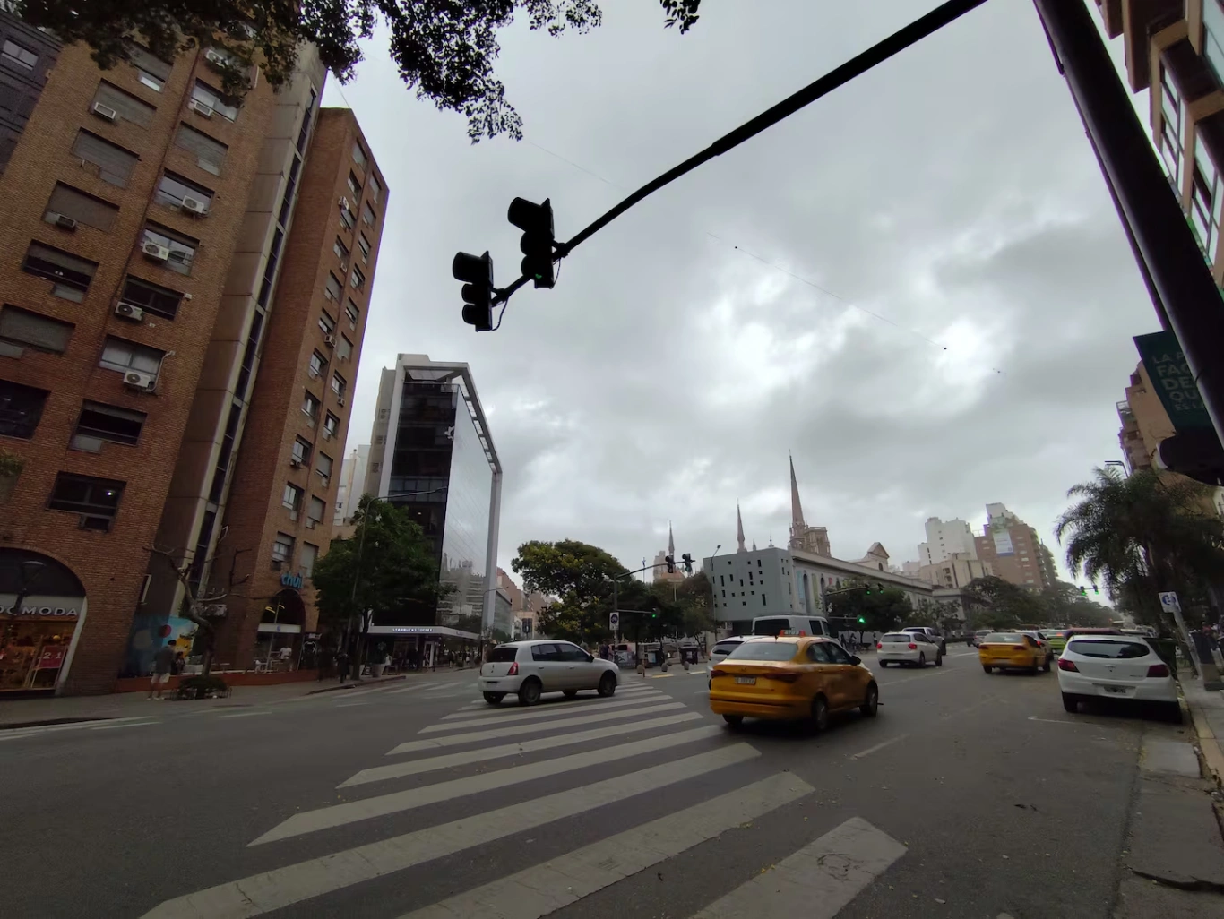El viento trajo aire fresco a Córdoba pero vuelve a subir la temperatura: cómo sigue el tiempo