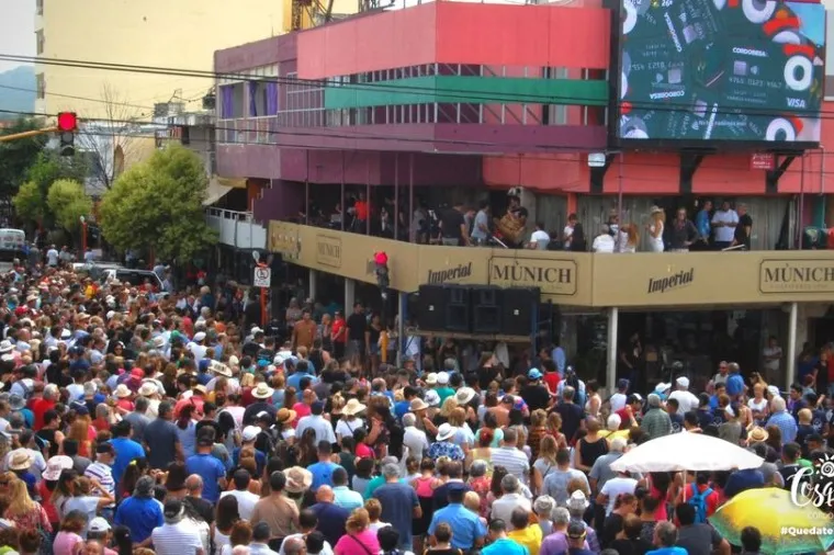 LA MUNICH, LA TRADICIONAL CONFITERÍA DE COSQUÍN SE PREPARA PARA EL FESTIVAL
