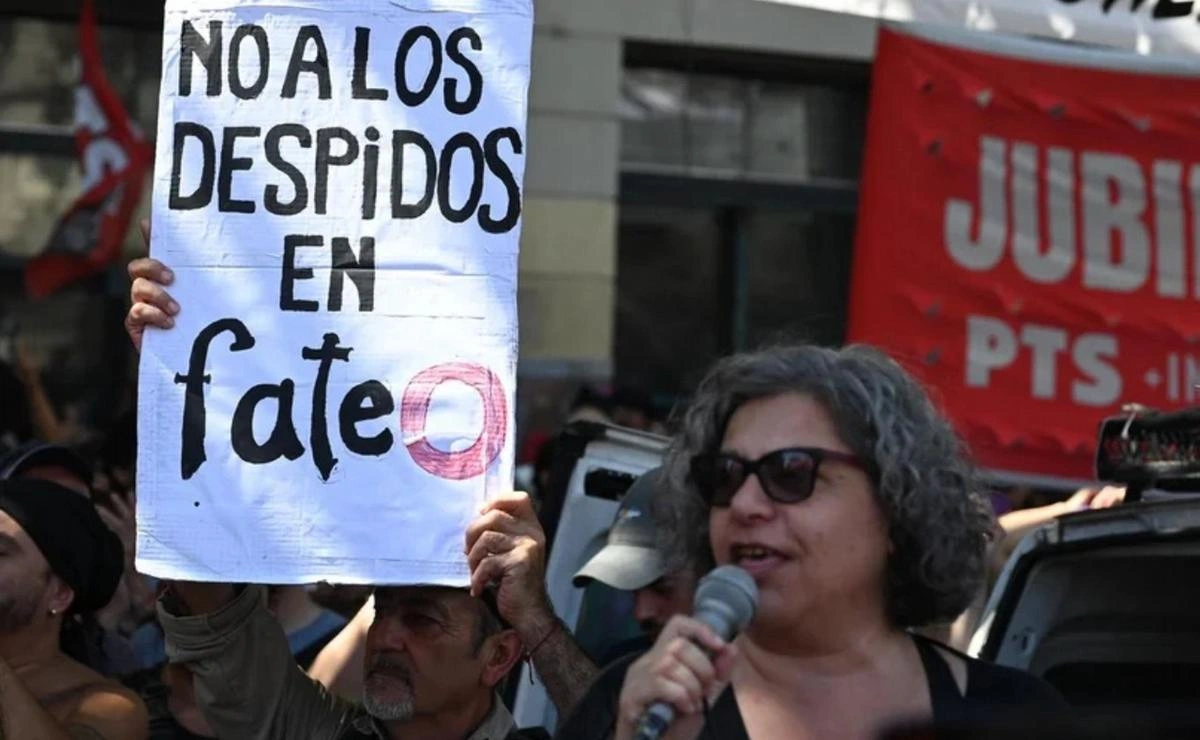 El Gobierno reúne a la empresa y el gremio en medio del conflicto de Fate