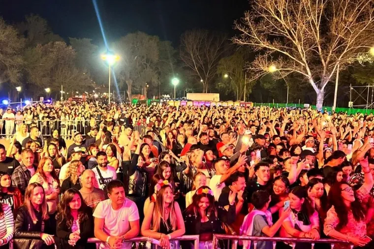 SANTA ROSA TUVO UNA GRAN CONCURRENCIA DE PÚBLICO POR LOS FESTEJOS DE LA PRIMAVERA