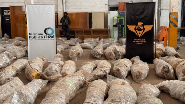 Córdoba incineró drogas valuadas en $1.100 millones y reforzó la lucha contra el narcomenudeo