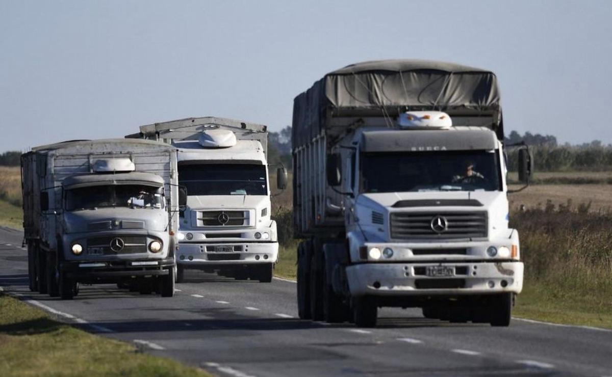 Transportistas alertan por la suba del combustible: "Fue un golpe muy duro"