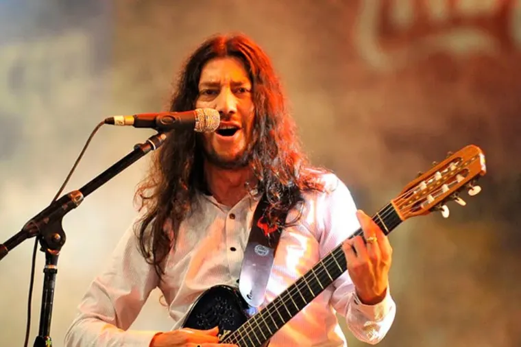 FACUNDO TORO EN EXCLUSIVA POR 90 RADIO