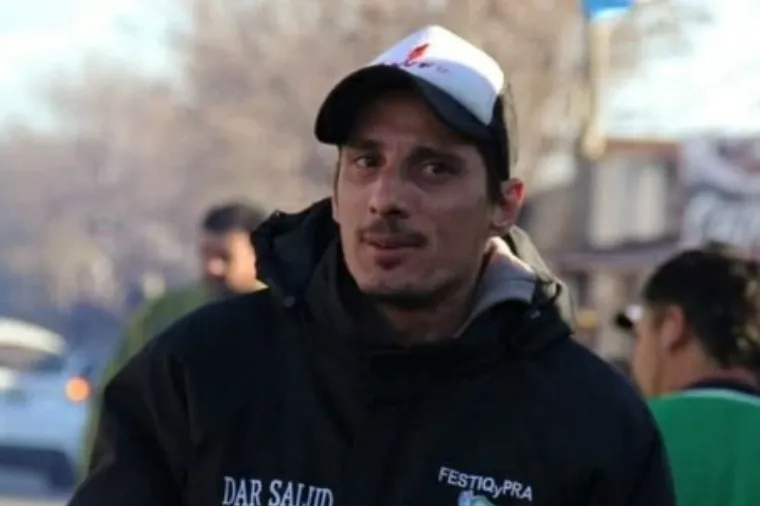 MARCHA MULTITUDINARIA CONTRA LOS DESPIDOS EN PETROQUÍMICA