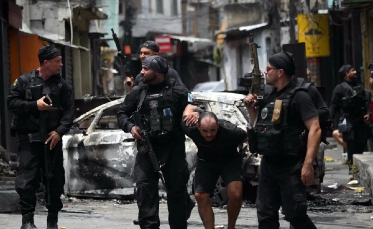 Río de Janeiro, en estado de guerra: más de 120 muertos y 100 desaparecidos