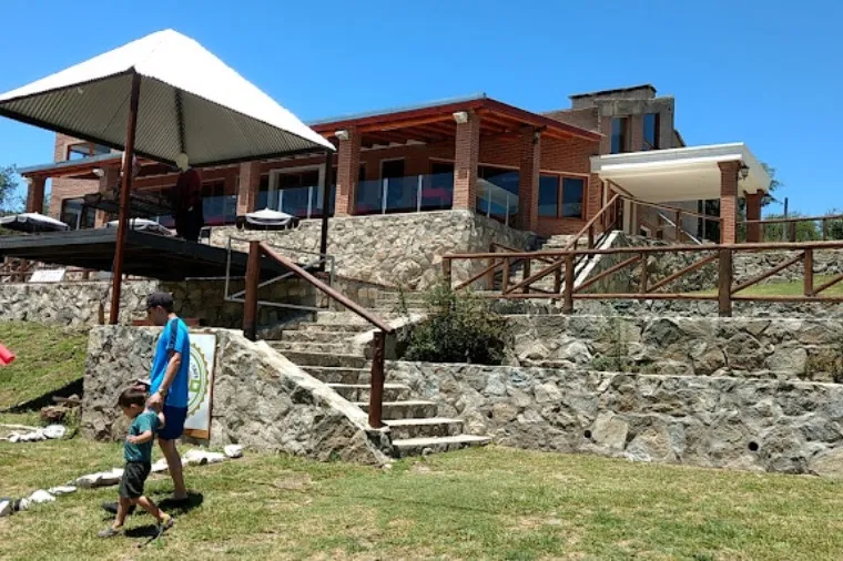 DE LA CUESTA, RESTORANT DE CAMPO EN LA SERRANITA