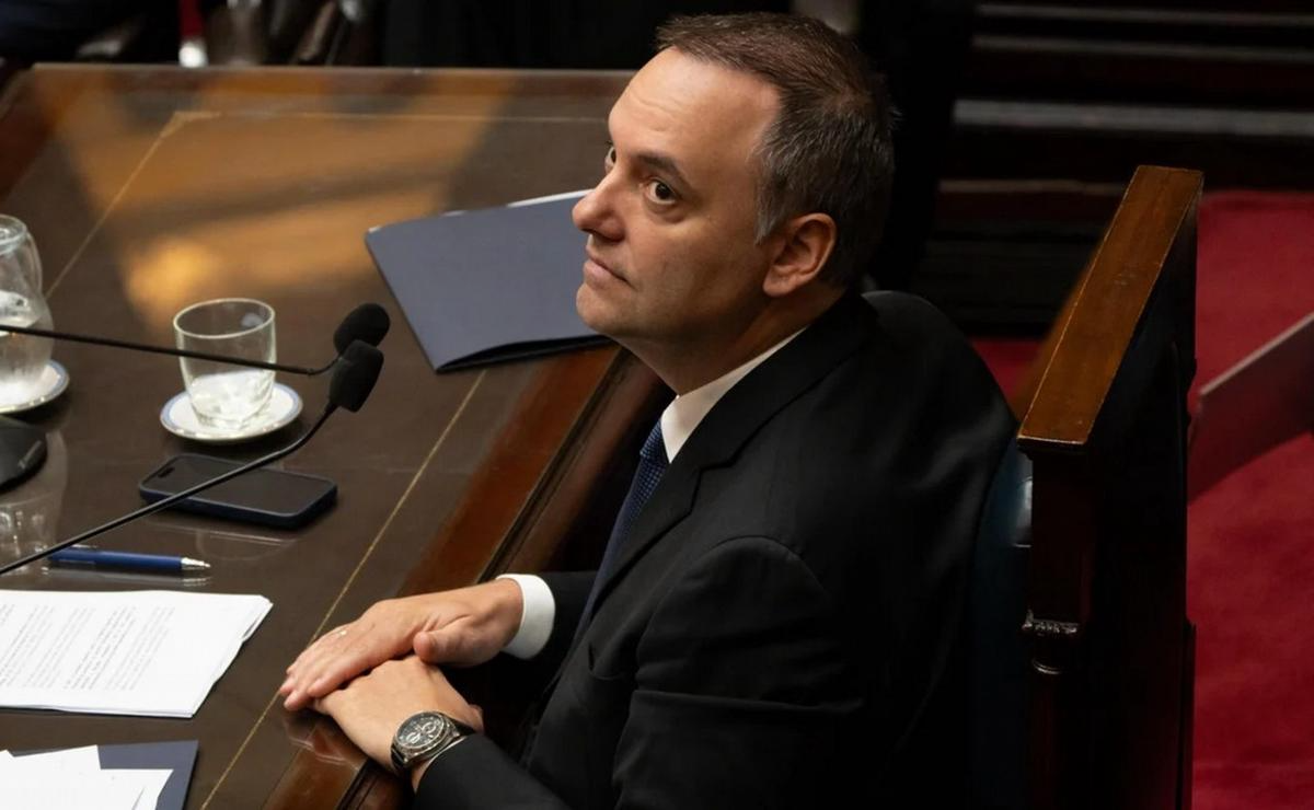 Adorni habló en Diputados y desafió a la oposición: “No voy a renunciar”